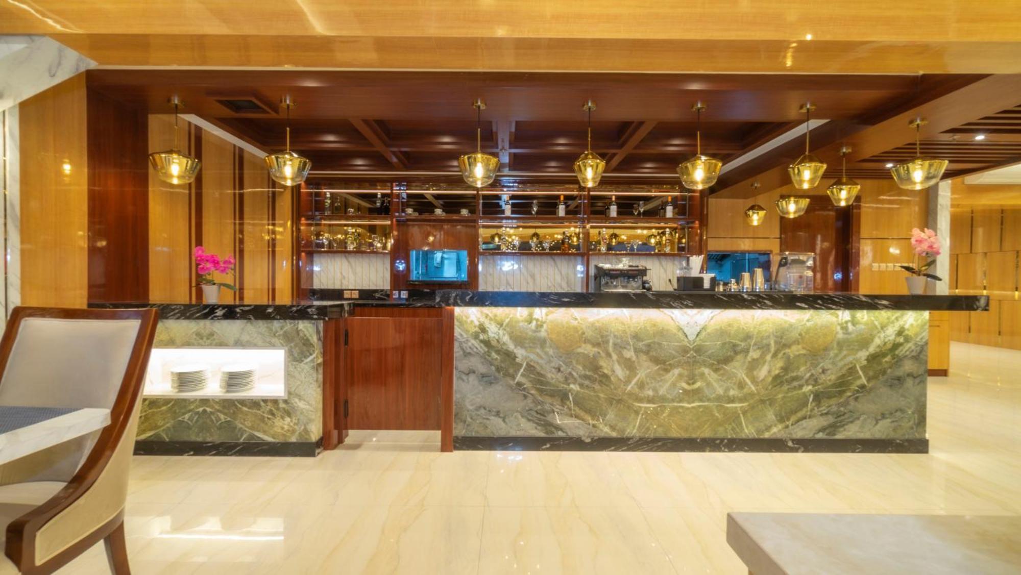 City Of Aventus Hotel - Denpasar Dış mekan fotoğraf