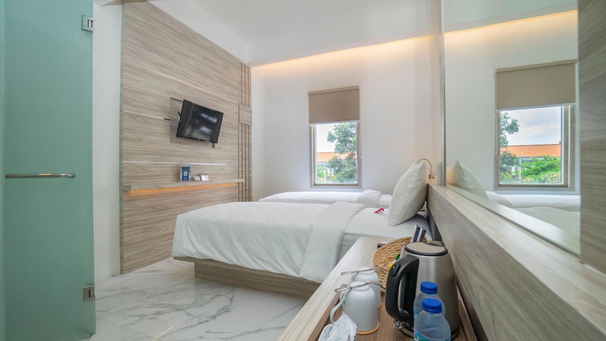 City Of Aventus Hotel - Denpasar Oda fotoğraf